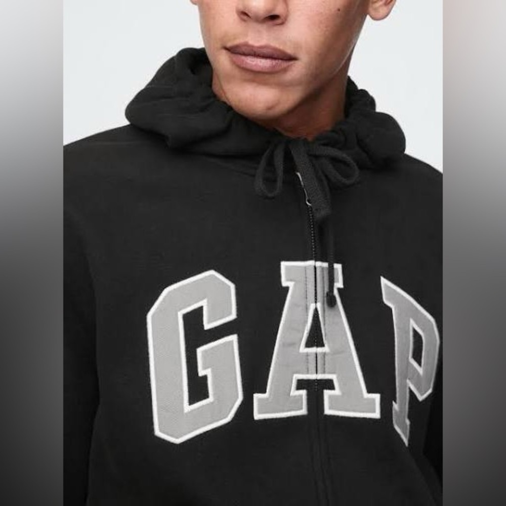 GAP Men’s Black Zip Hoodie and Joggers SET‎ MSRP $110 Size L - Picture 2 of 3